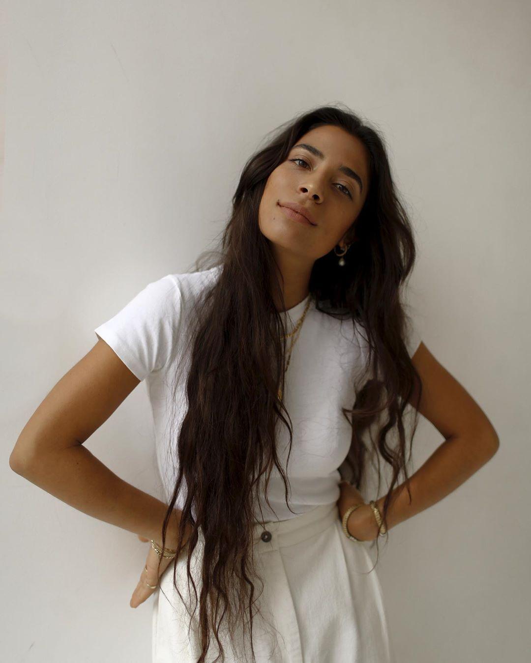 Which Bras Actually Look Seamless Under a T-Shirt?