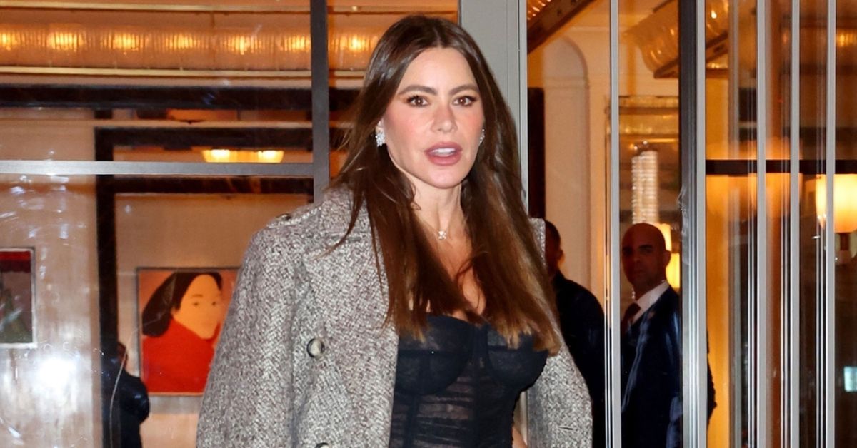 The Purse Trend I’m Replacing Crossbody Bags With