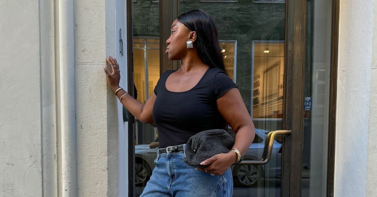 It’s Confirmed, Wide-Leg Jeans Look Best with This Chic Shoe